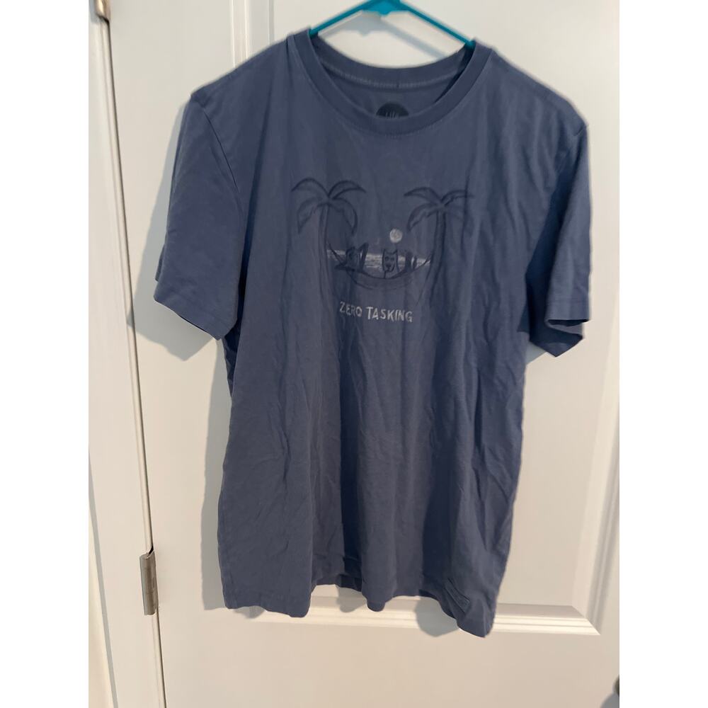 Life is Good Zero Tasking Crusher Tee – Size Small – Dark Blue